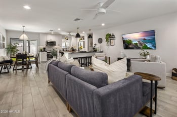 2301 E Whitton Ave, Phoenix, AZ 85016