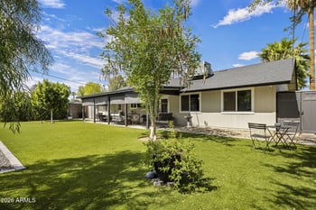 2301 E Whitton Ave, Phoenix, AZ 85016