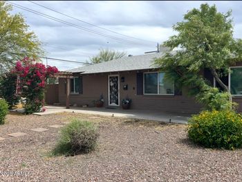2301 W Cheery Lynn Rd, Phoenix, AZ 85015