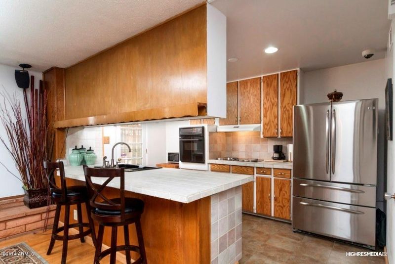 2301 W Rose Ln, Phoenix, AZ 85015