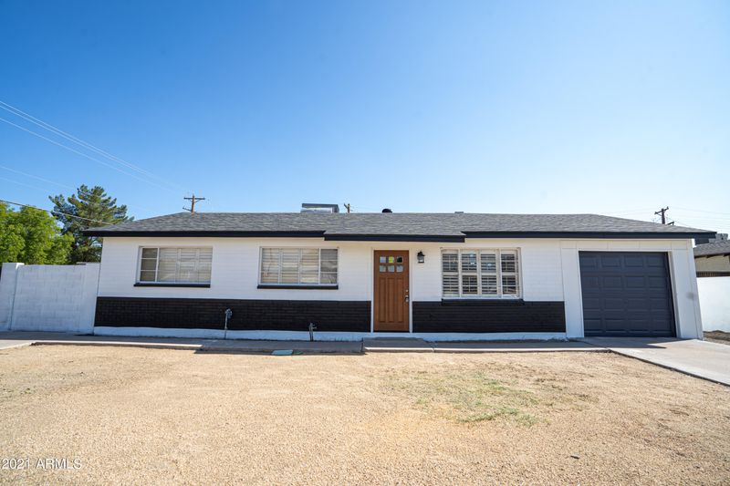 2301 W Seldon Ln, Phoenix, AZ 85021