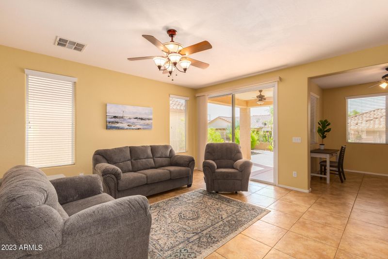 23013 W Devin Dr, Buckeye, AZ 85326