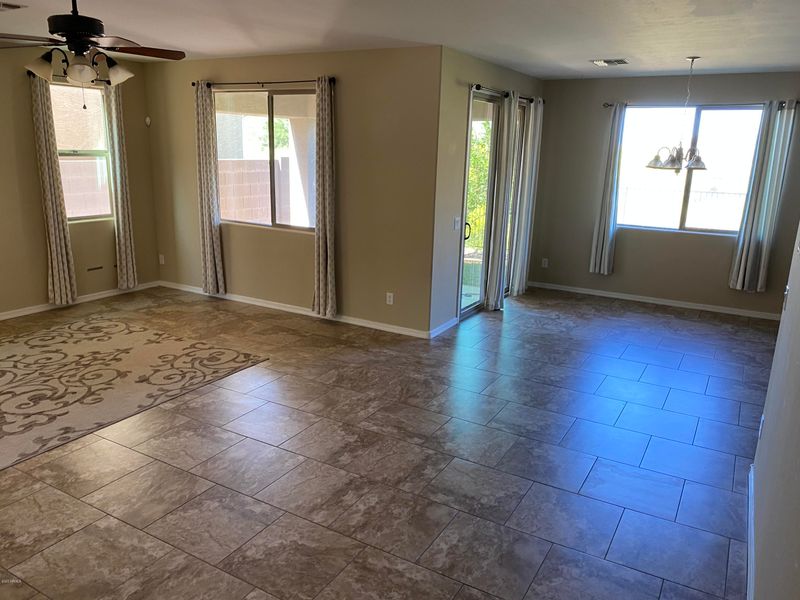 23016 N 19th Way, Phoenix, AZ 85024