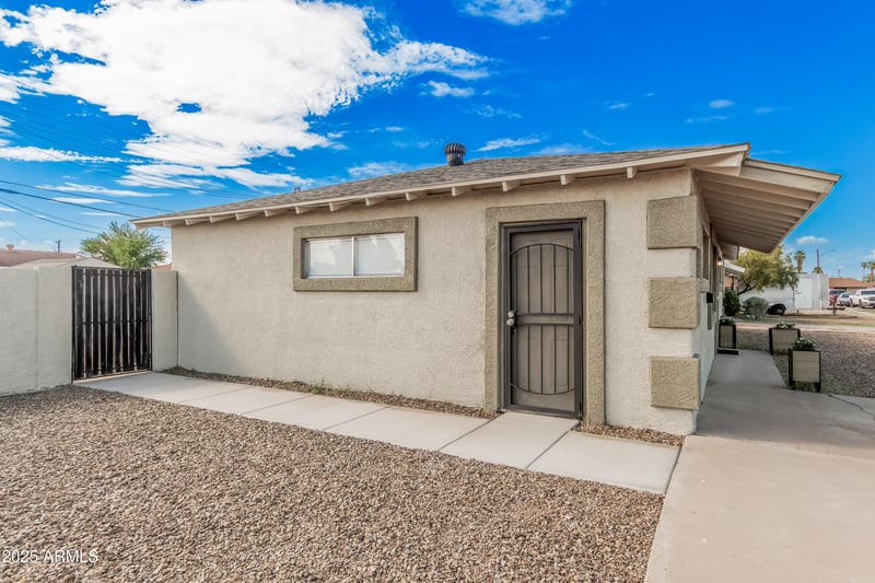 2302 39th Ln, Phoenix, AZ 85009