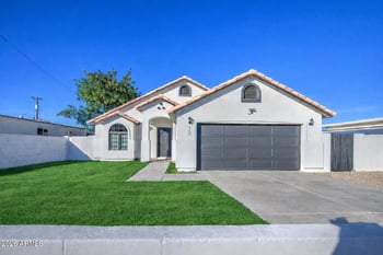 2302 Alta Vista Rd, Phoenix, AZ 85042