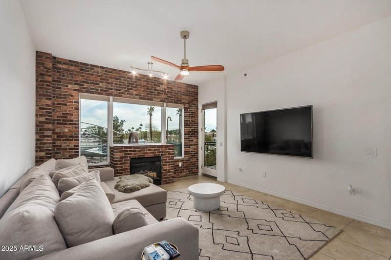 2302 Central Ave #206, Phoenix, AZ 85004