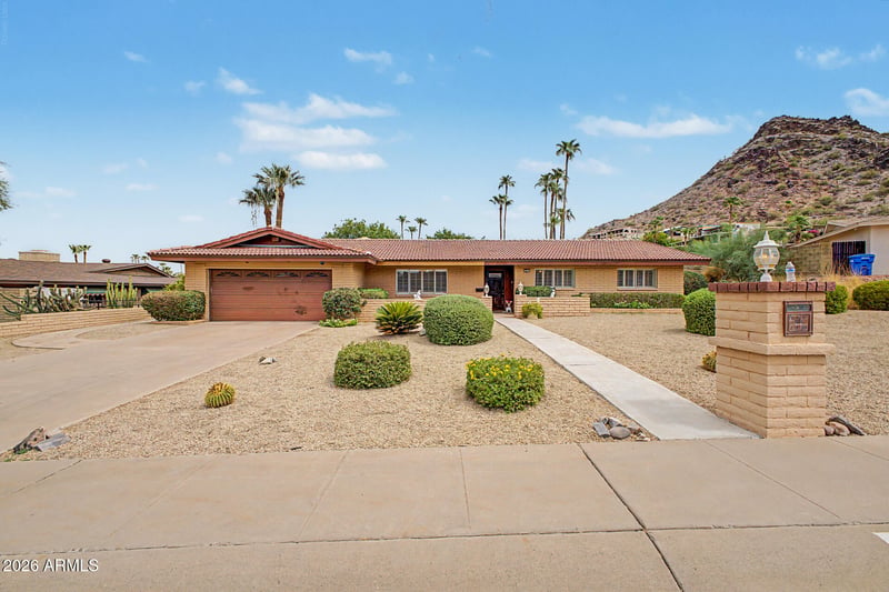 2302 E Lincoln Cir, Phoenix, AZ 85016
