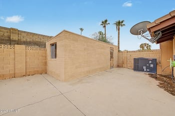 2302 Lincoln Cir, Phoenix, AZ 85016