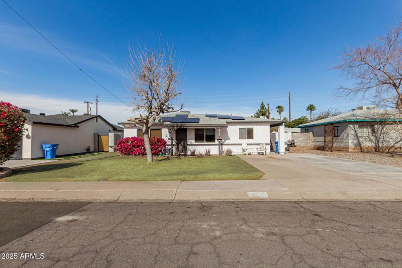 2302 E Sells Dr, Phoenix, AZ 85016