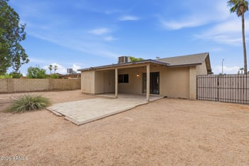 2302 E Waltann Ln, Phoenix, AZ 85022