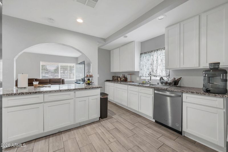2302 E Yale St, Phoenix, AZ 85006