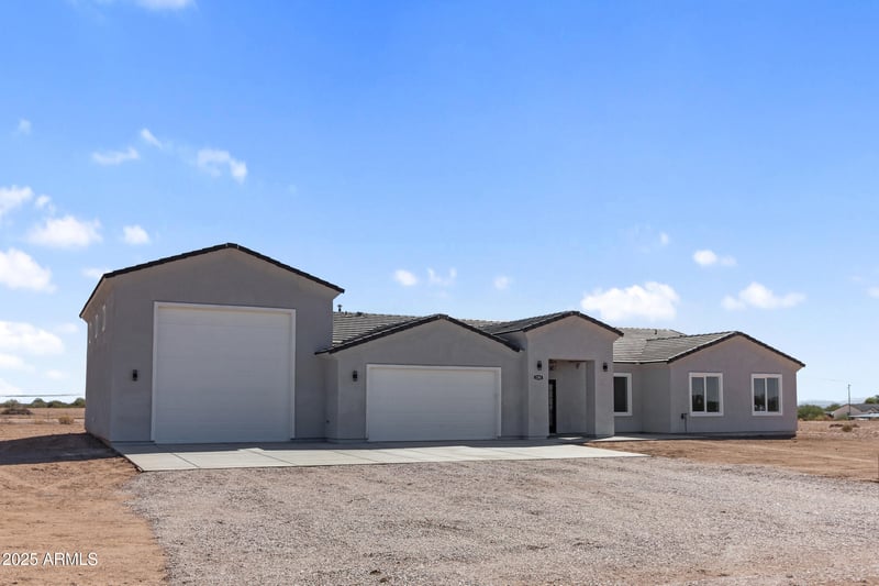 2303 337th Ave, Tonopah, AZ 85354