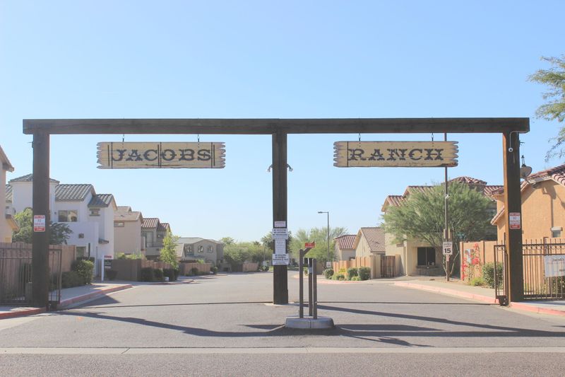 2303 E Cochise Ave, Apache Junction, AZ 85119