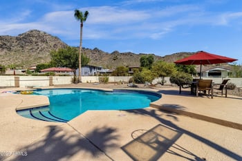 2303 E Orangewood Ave, Phoenix, AZ 85020