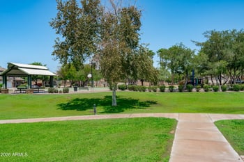 2304 E Hidalgo Ave, Phoenix, AZ 85040