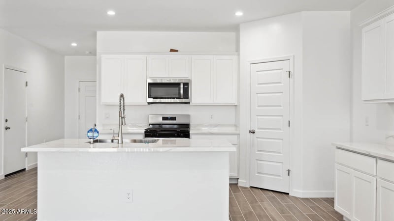 2304 Sebring Ave, Apache Junction, AZ 85120