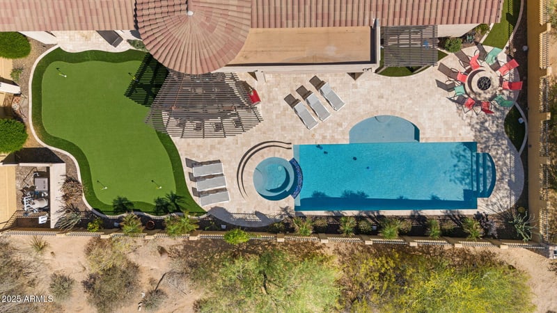2304 Steele Cir, Mesa, AZ 85207