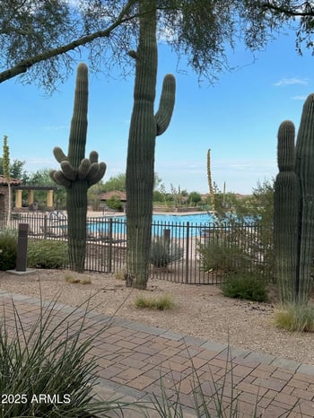 2304 Steele Cir, Mesa, AZ 85207