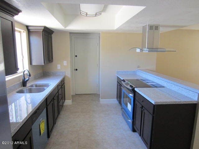 2304 W Cabana Cir, Mesa, AZ 85202
