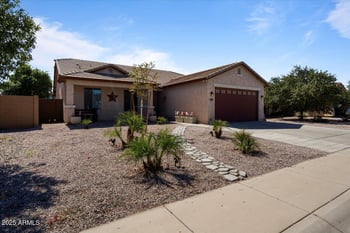 2305 Angel Way, San Tan Valley, AZ 85144