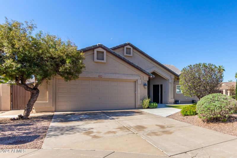 2305 E Cortez Dr, Gilbert, AZ 85234