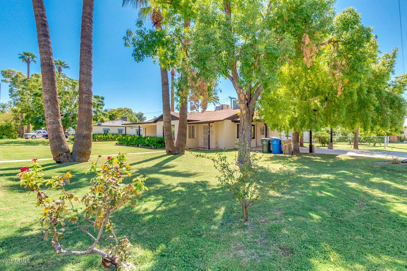 2305 E Fairmount Ave, Phoenix, AZ 85016