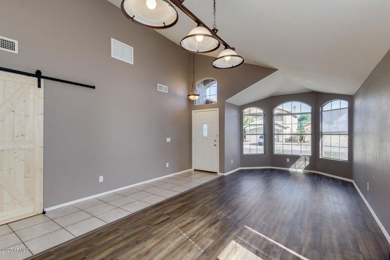 2305 E Williams Dr, Phoenix, AZ 85024