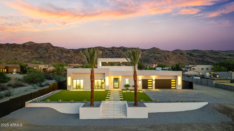 2305 South Mountain Ave, Phoenix, AZ 85042
