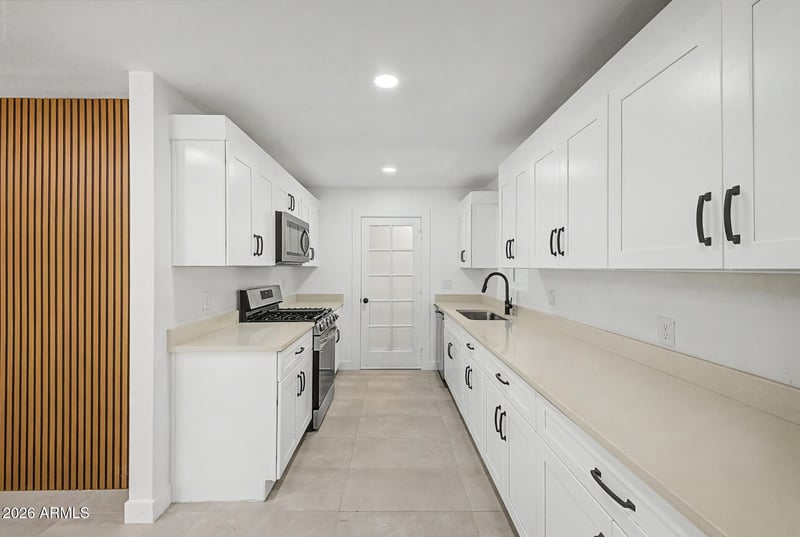 2305 Maryland Ave, Phoenix, AZ 85015