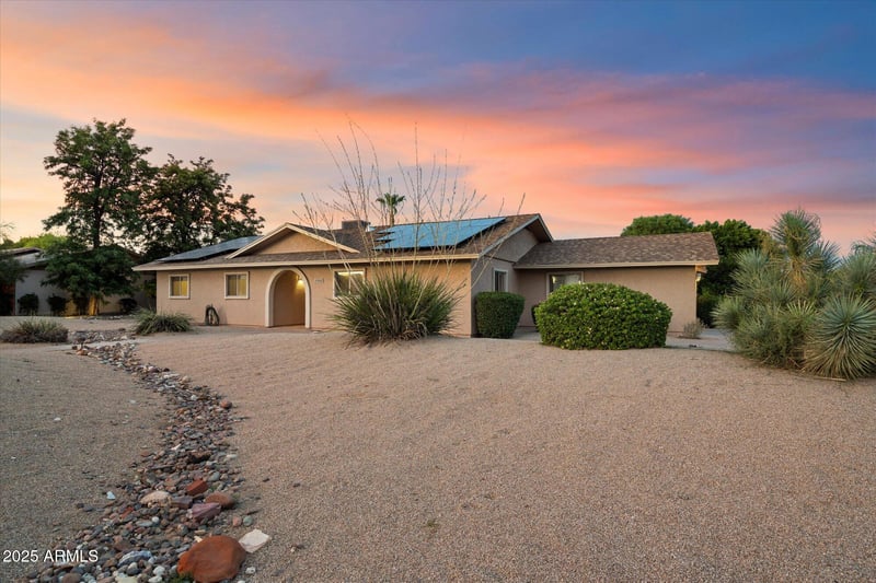 23051 87th Dr, Peoria, AZ 85383