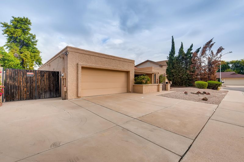 2306 W Nopal Ave, Mesa, AZ 85202
