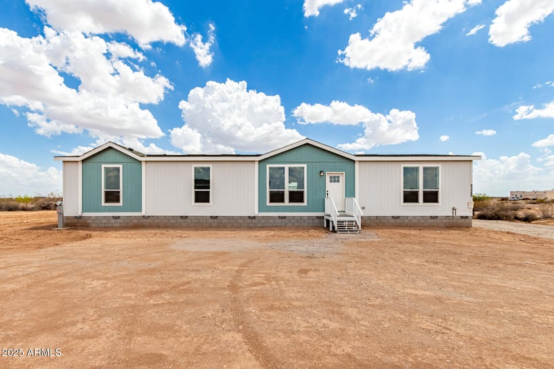 23069 Milton Dr, Wittmann, AZ 85361