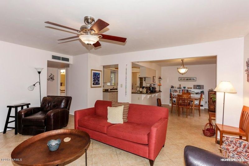 2307 E Paradise Dr, Phoenix, AZ 85028