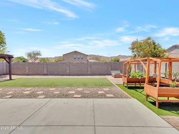 2307 Desert Ln, Phoenix, AZ 85041