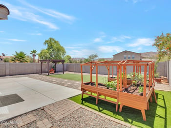 2307 Desert Ln, Phoenix, AZ 85041