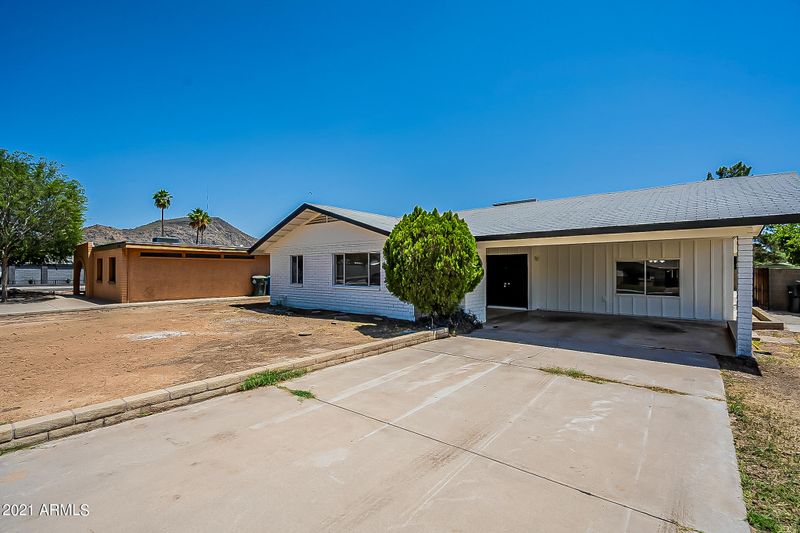 2307 W Windrose Dr, Phoenix, AZ 85029