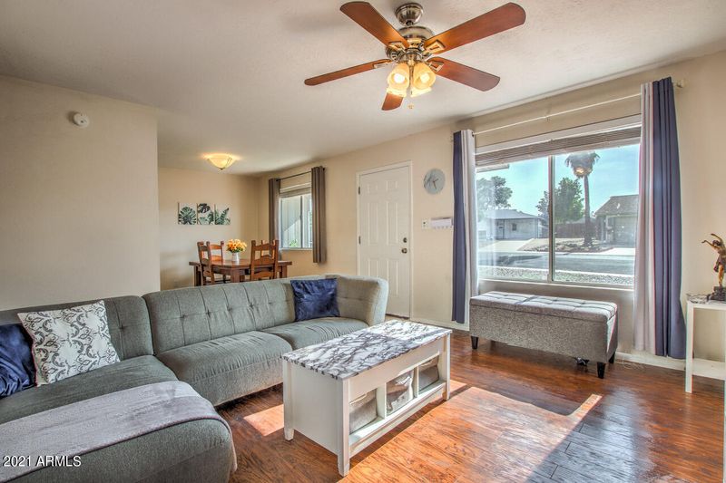 2308 E Paradise Dr, Phoenix, AZ 85028