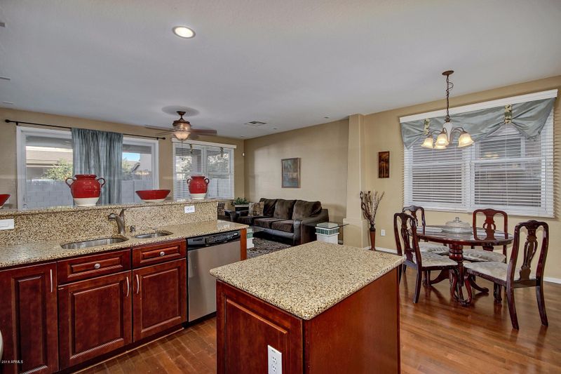 2308 E Wayland Dr, Phoenix, AZ 85040