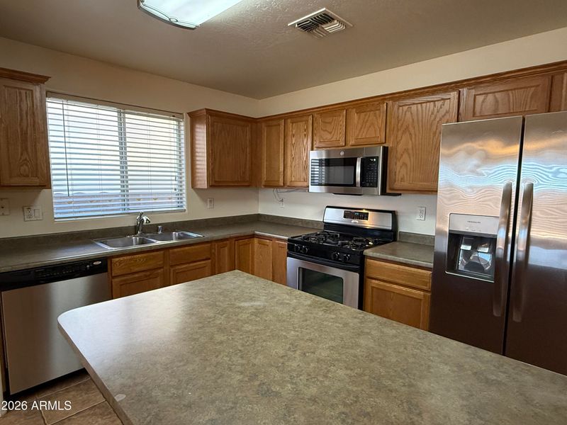 2308 S 66th Ln, Phoenix, AZ 85043