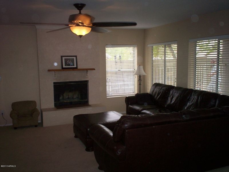 2309 E Rockledge Rd, Phoenix, AZ 85048