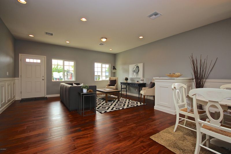 2309 N Mitchell St, Phoenix, AZ 85006