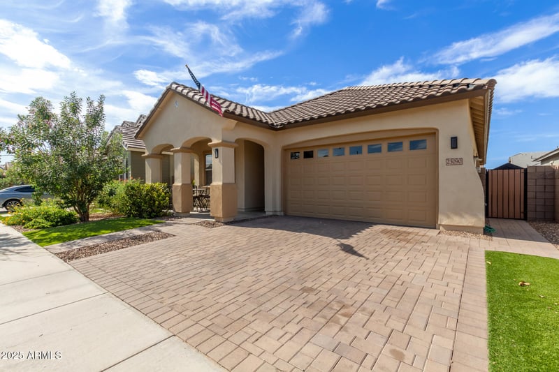 23090 Mayberry Rd, Queen Creek, AZ 85142