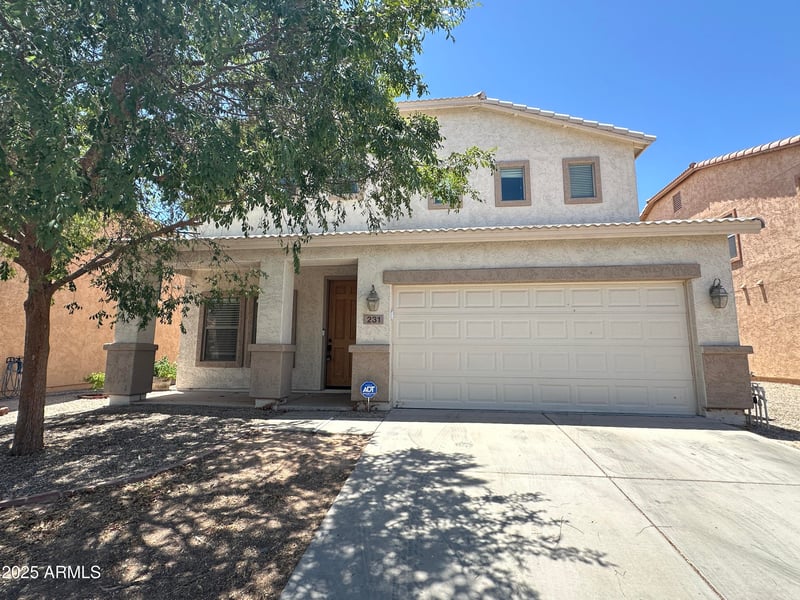 231 Mule Train Trl, San Tan Valley, AZ 85143