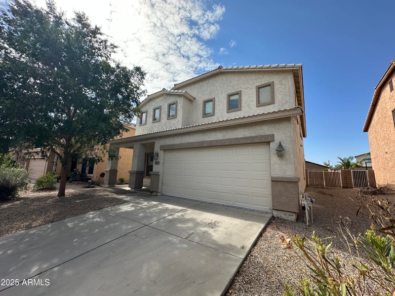 231 Mule Train Trl, San Tan Valley, AZ 85143