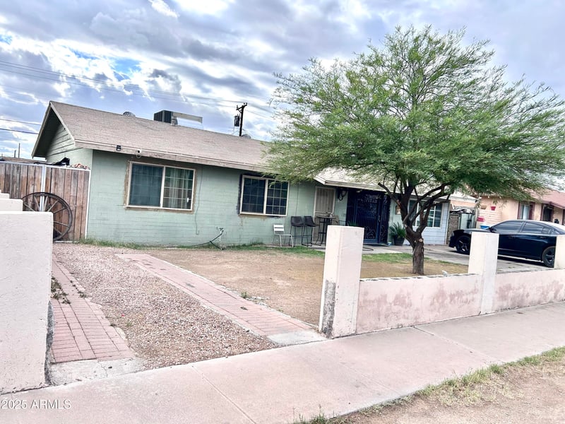 2310 40th Dr, Phoenix, AZ 85009