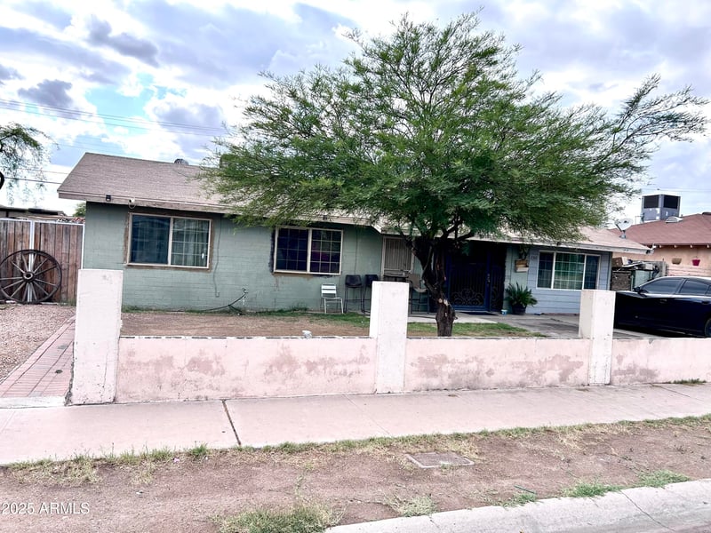 2310 40th Dr, Phoenix, AZ 85009