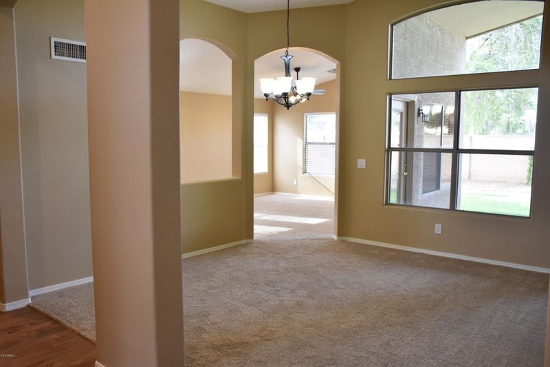 2310 E Saratoga St, Gilbert, AZ 85296