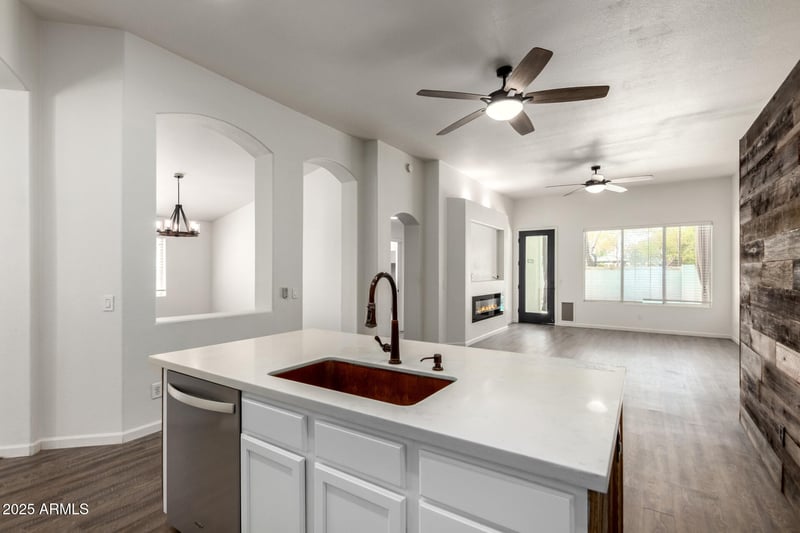 2310 Southwind Dr, Gilbert, AZ 85295