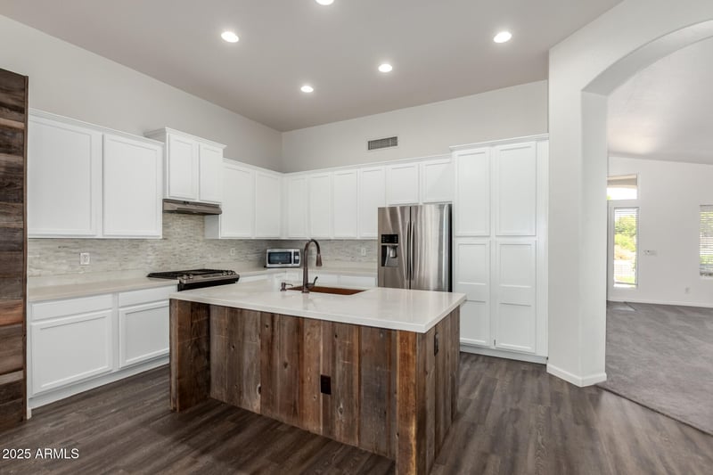 2310 Southwind Dr, Gilbert, AZ 85295
