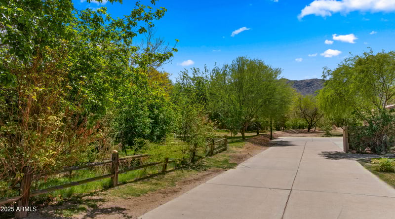 2311 Dobbins Rd, Phoenix, AZ 85041